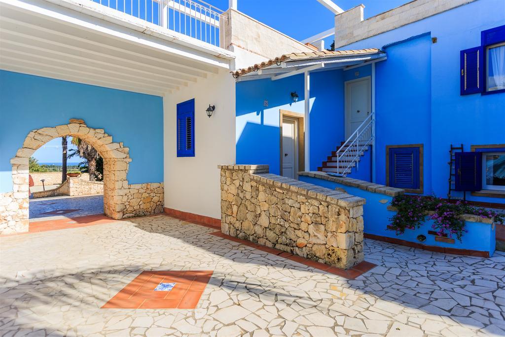 Borgo Marino Plemmirio Hotel Syracuse Exterior photo